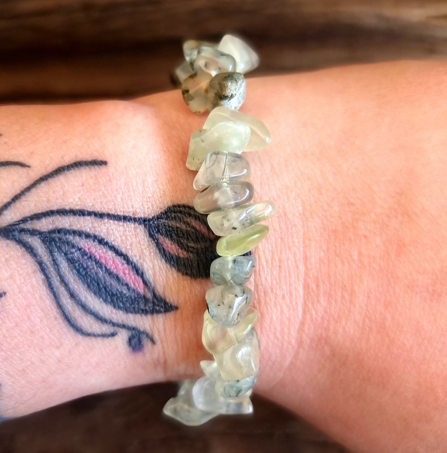 PREHNITE CHIPPED BRACELET - PURIFYING