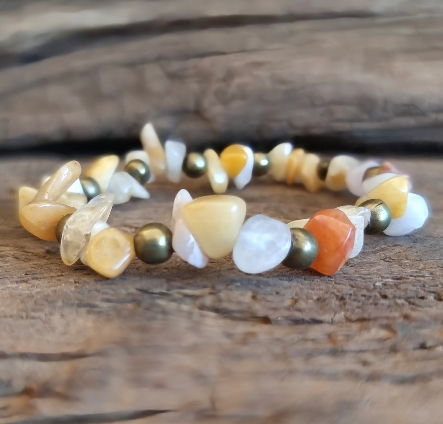 YELLOW AVENTURINE CHIPPED BRACELET - MANIFESTATION AND PROSPERITY STONE