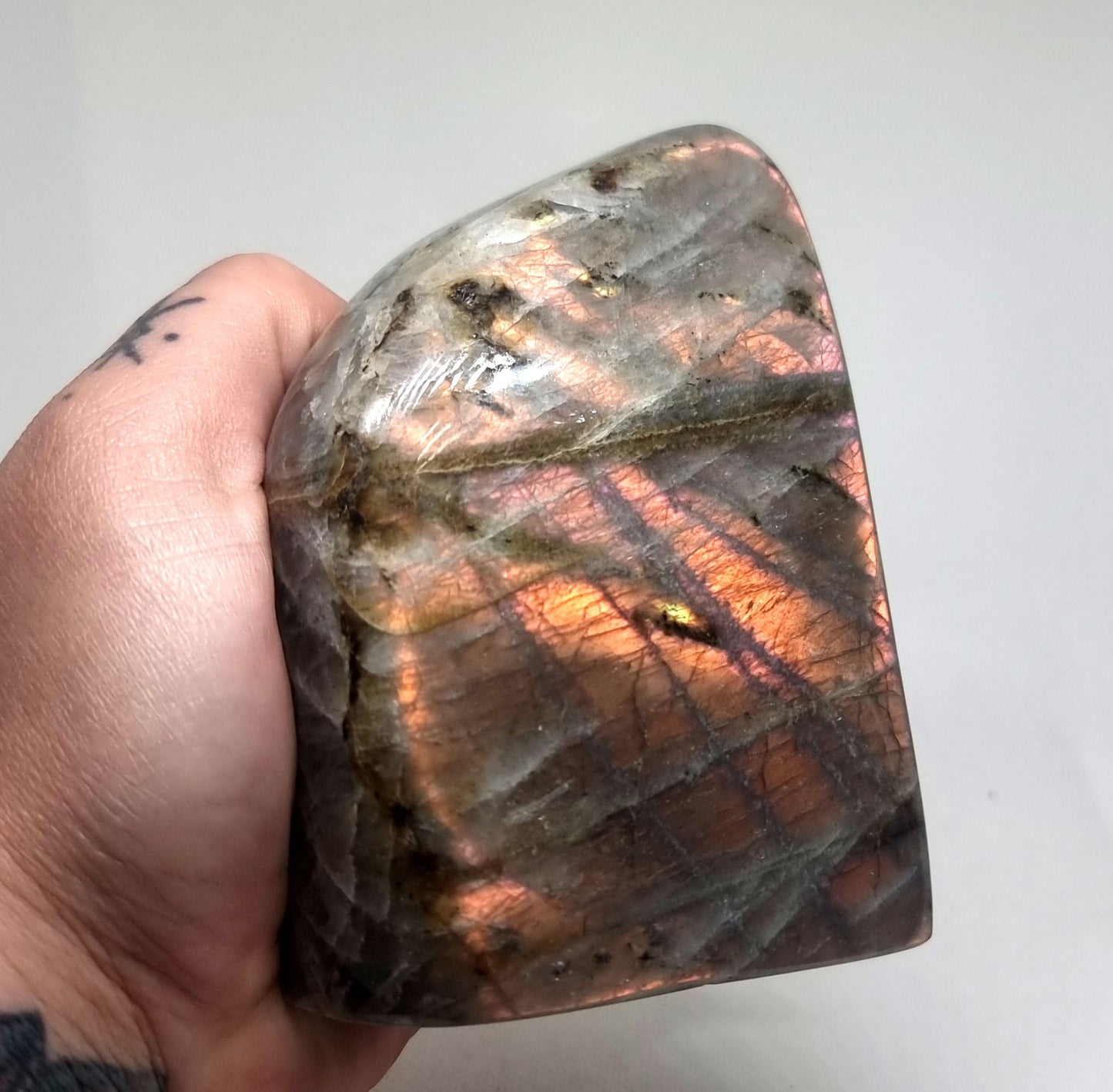 RARE POLISHED PURPLE SUNSET LABRADORITE FREEFORM 698 g - CLAIRVOYANCE