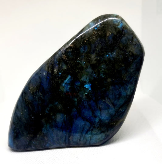 POLISHED BLUE & GREEN FLASH LABRADORITE FREEFORM 1.46 kg - CLAIRVOYANCE