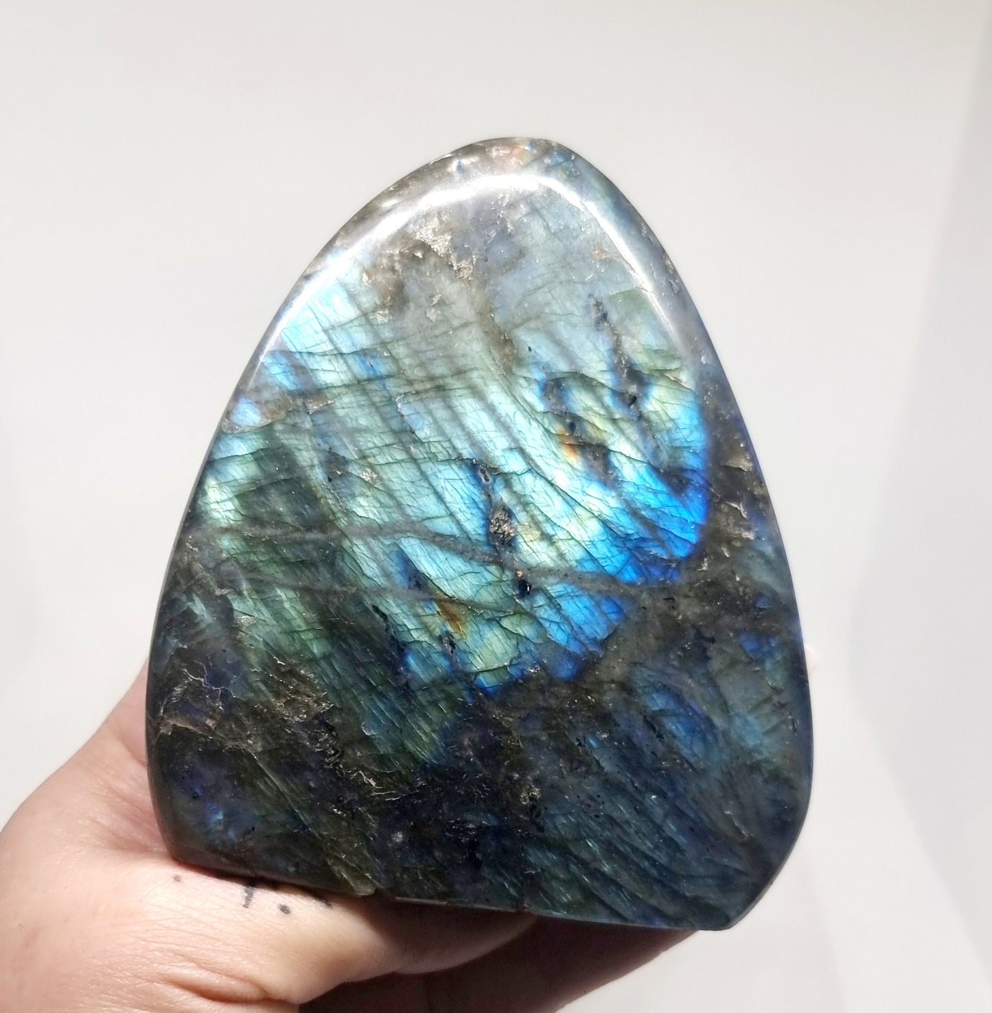 POLISHED BLUE & GREEN FLASH LABRADORITE FREEFORM 507 g - CLAIRVOYANCE