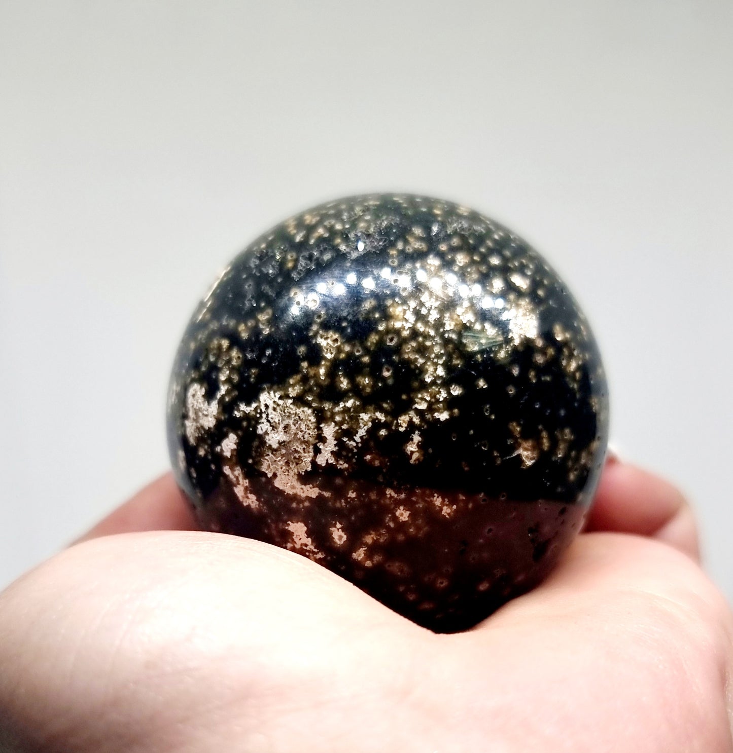 POLISHED OCEAN JASPER SPHERE 261 g - SELF EXPRESSION