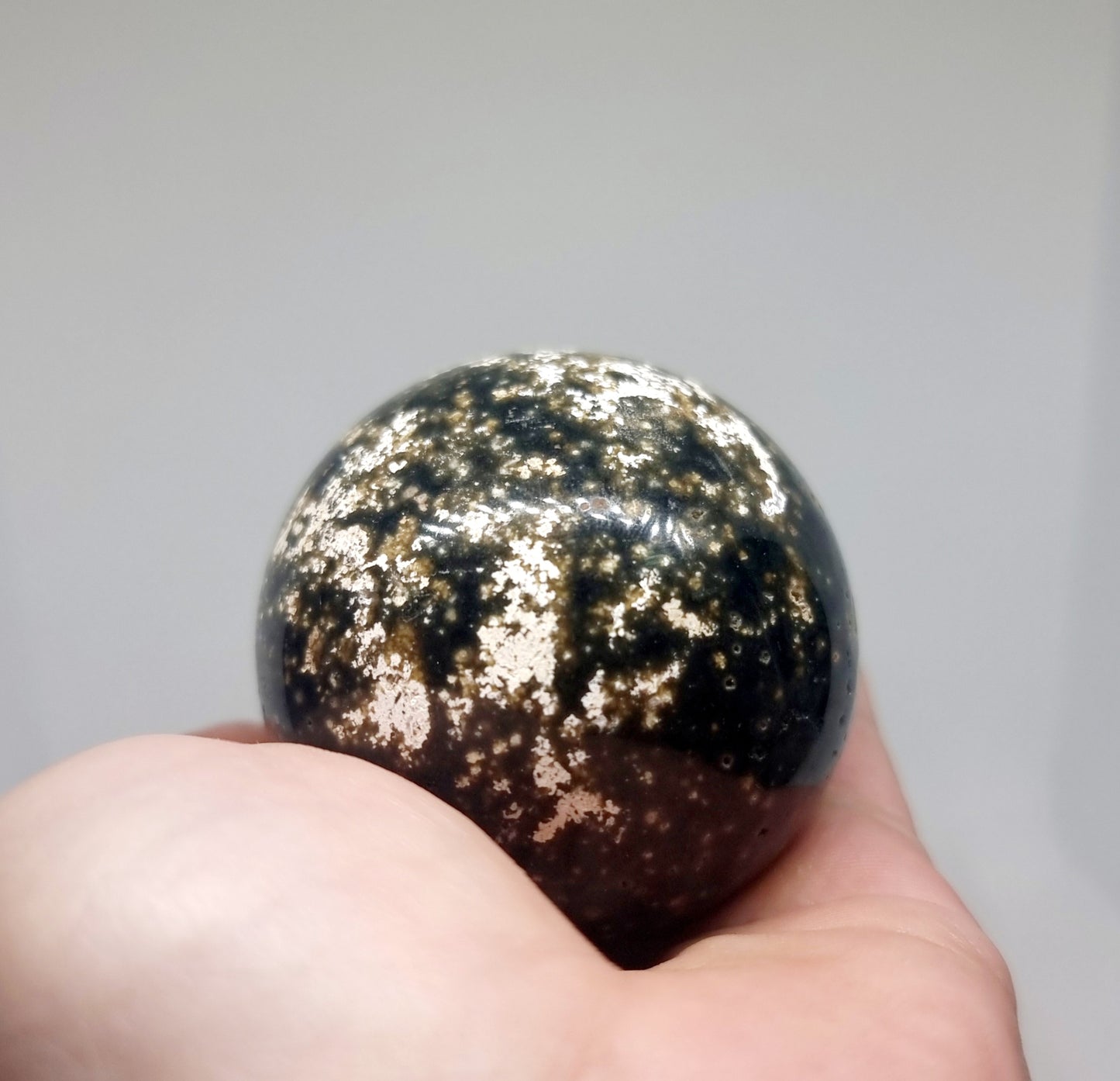 POLISHED OCEAN JASPER SPHERE 240 g - SELF EXPRESSION