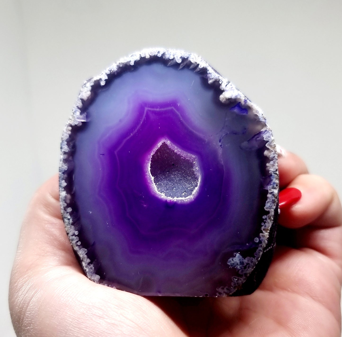 PURPLE AGATE GEODE 222 g - INTUITION & DIVINITY