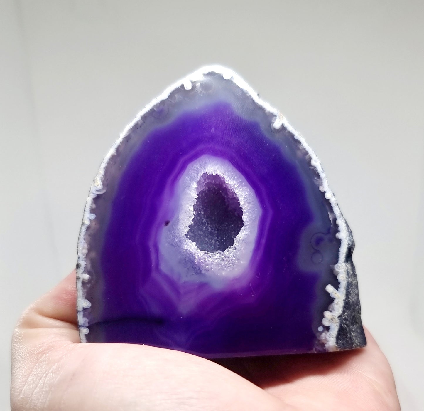 PURPLE AGATE GEODE 232 g - INTUITION & DIVINITY