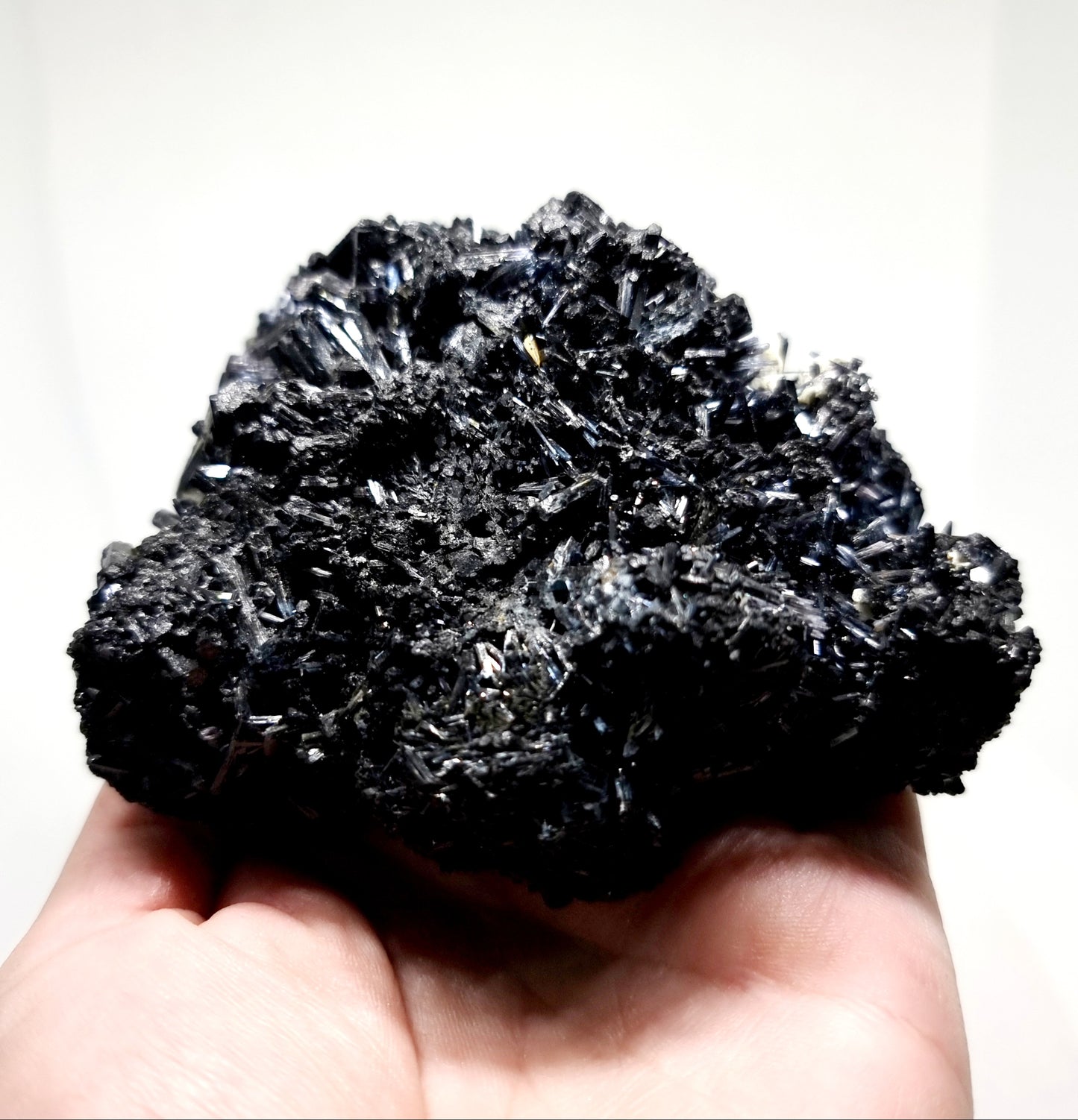 BLACK TOURMALINE CLUSTER 389 g - PROTECTION