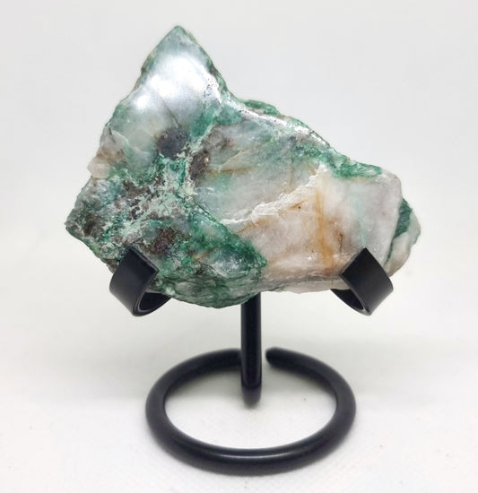 PARTIALLY POLISHED QUARTZ WITH MALACHITE VEINS AND AJOITE INCLUSIONS 116 g