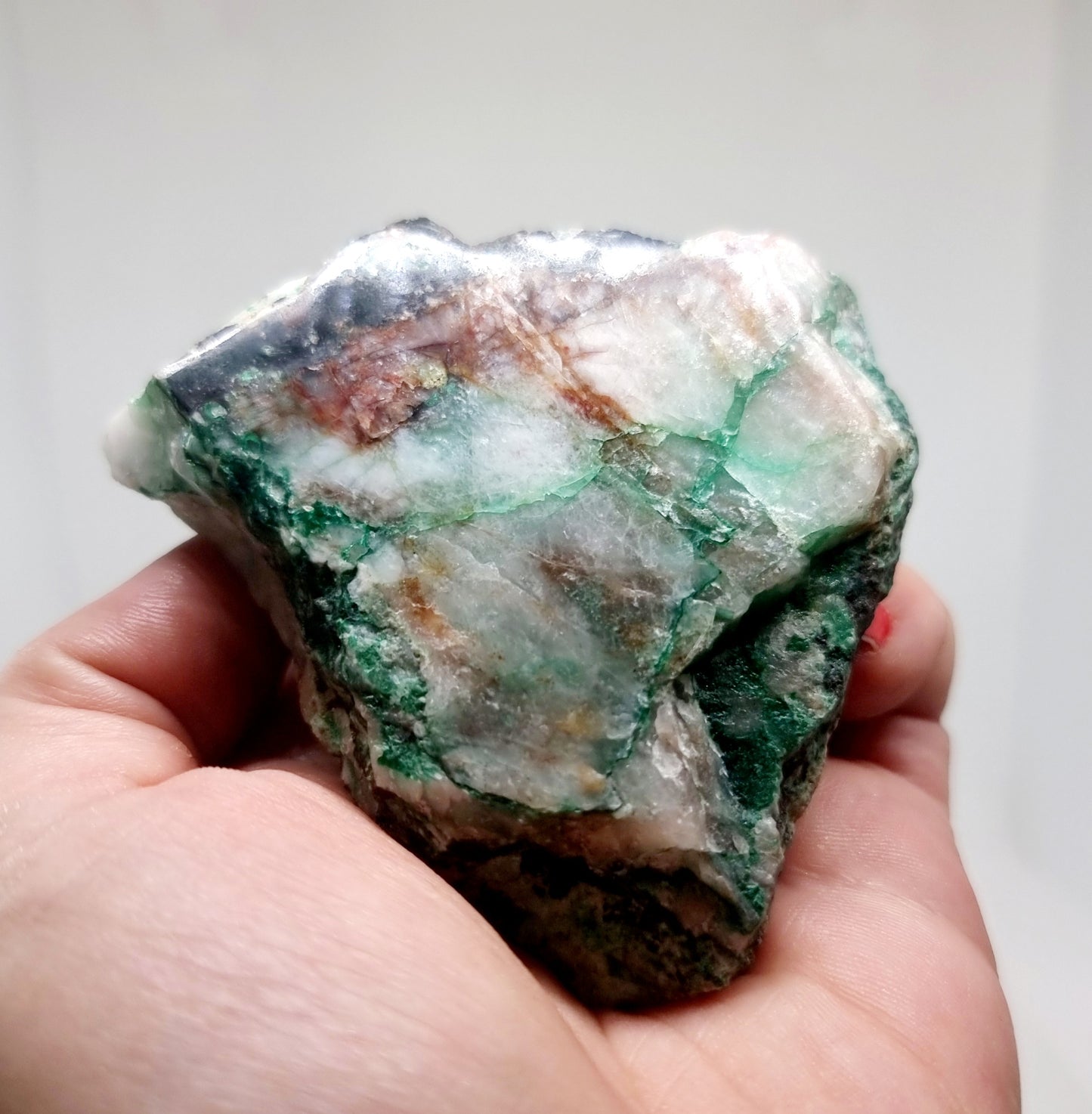 PARTIALLY POLISHED QUARTZ WITH MALACHITE VEINS AND AJOITE INCLUSIONS 127 g