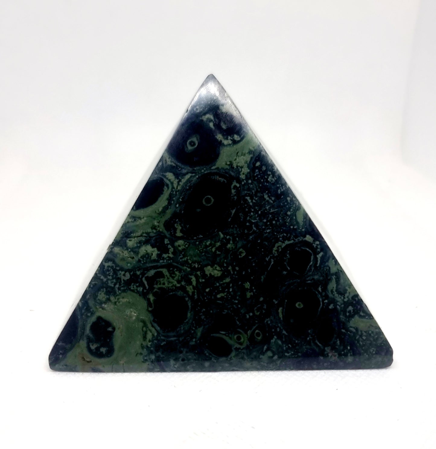 POLISHED KAMBABA JASPER PYRAMID 575 g - PEACE & TRANQUILITY