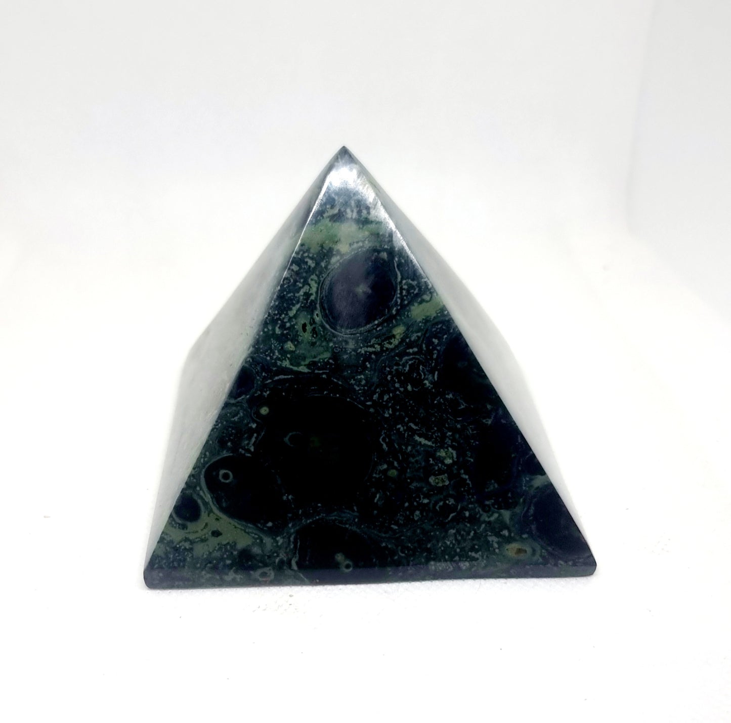 POLISHED KAMBABA JASPER PYRAMID 575 g - PEACE & TRANQUILITY