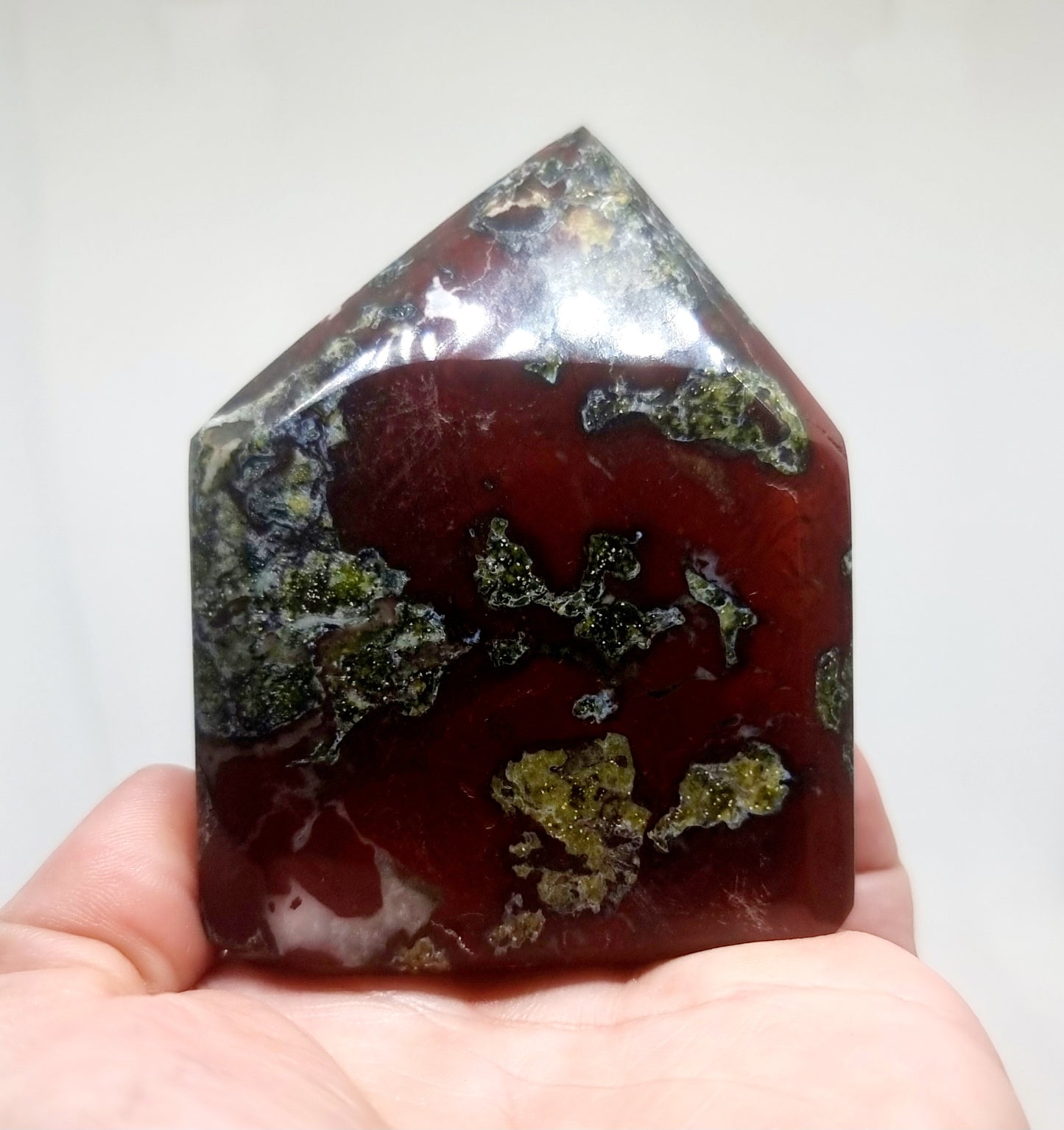 DRAGON BLOODSTONE JASPER TOWER 328 g - COURAGE