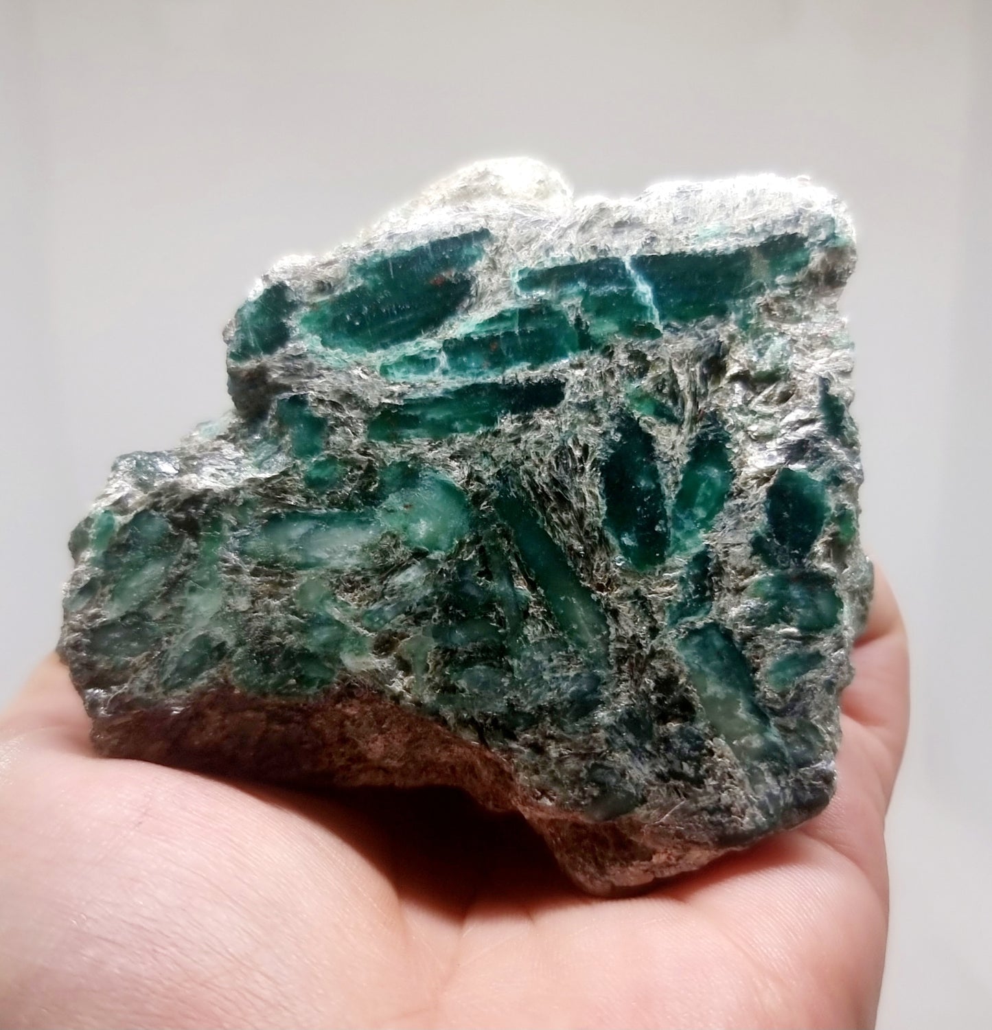 POLISHED EMERALD IN MATRIX SPECIMEN SLICE 161 g - SUCCESSFUL LOVE