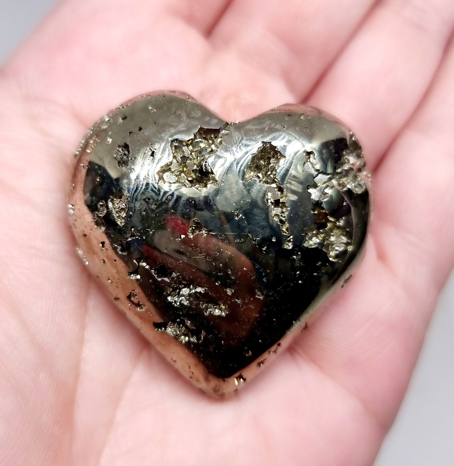 PYRITE POLISHED HEART 4 x 4 cm - WEALTH & ABUNDANCE