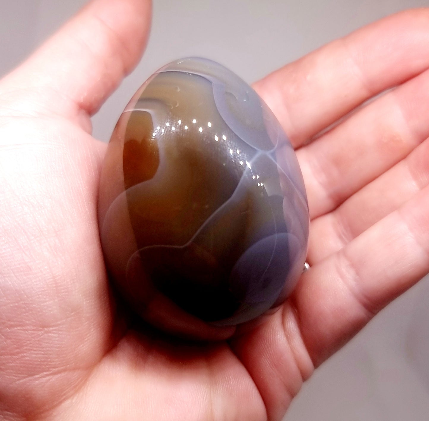 TRANSLUCENT BANDED AGATE POLISHED EGG 159 g - AURA PROTECTION