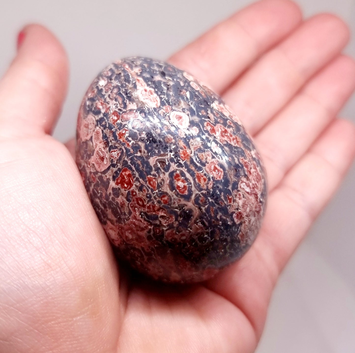 SNAKESKIN RHYOLITE JASPER EGG 143 g - GROUNDING & PROTECTION