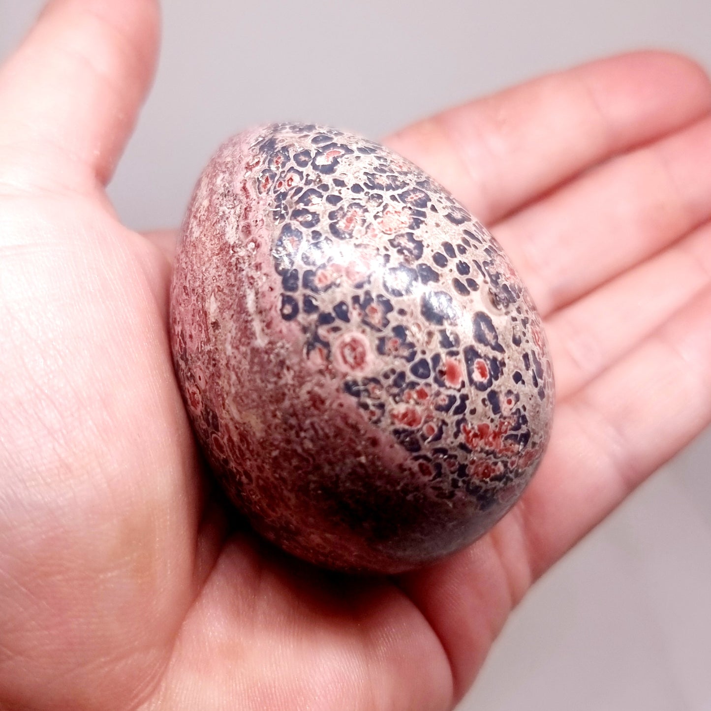 SNAKESKIN RHYOLITE JASPER EGG 138 g - GROUNDING & PROTECTION