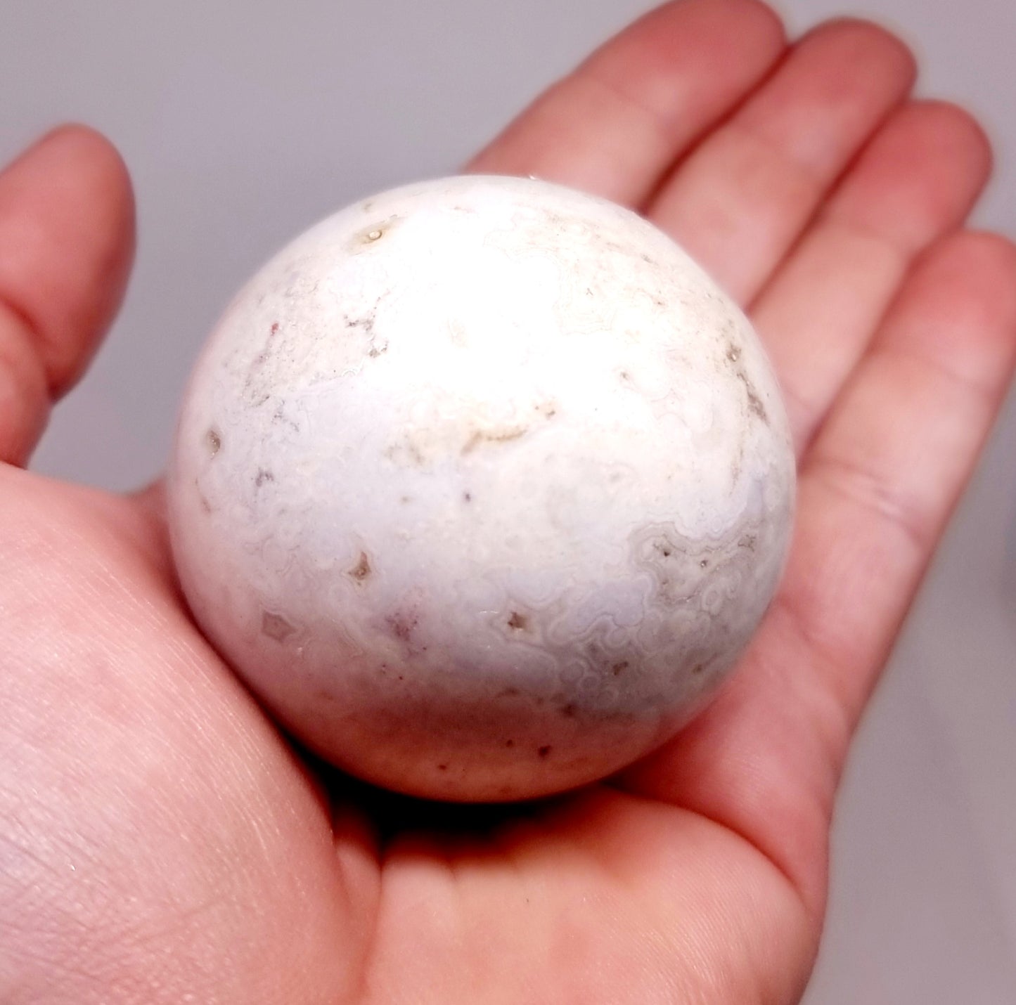 WHITE ORBICULAR OCEAN JASPER POLISHED SPHERE ( B ) 6 cm - TRANQUILITY