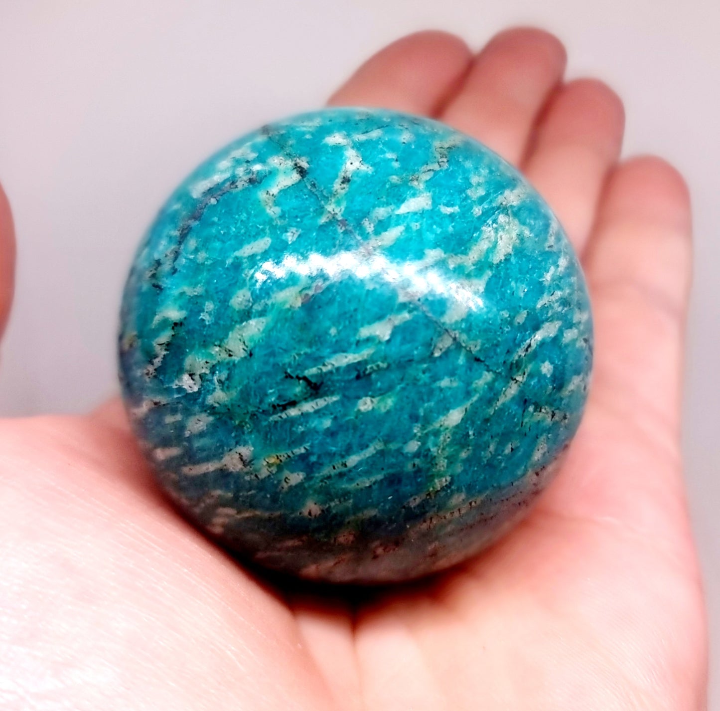 AMAZONITE POLISHED SPHERE (A) 5 cm - COMMUNICATION