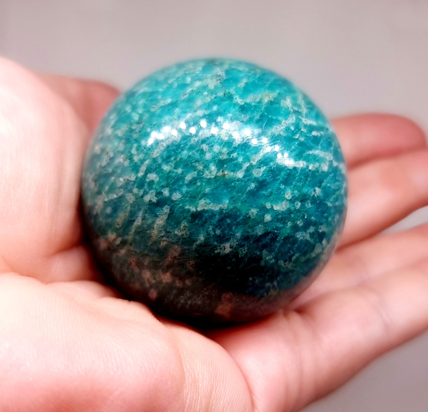 AMAZONITE POLISHED SPHERE (B) 5 cm - COMMUNICATION