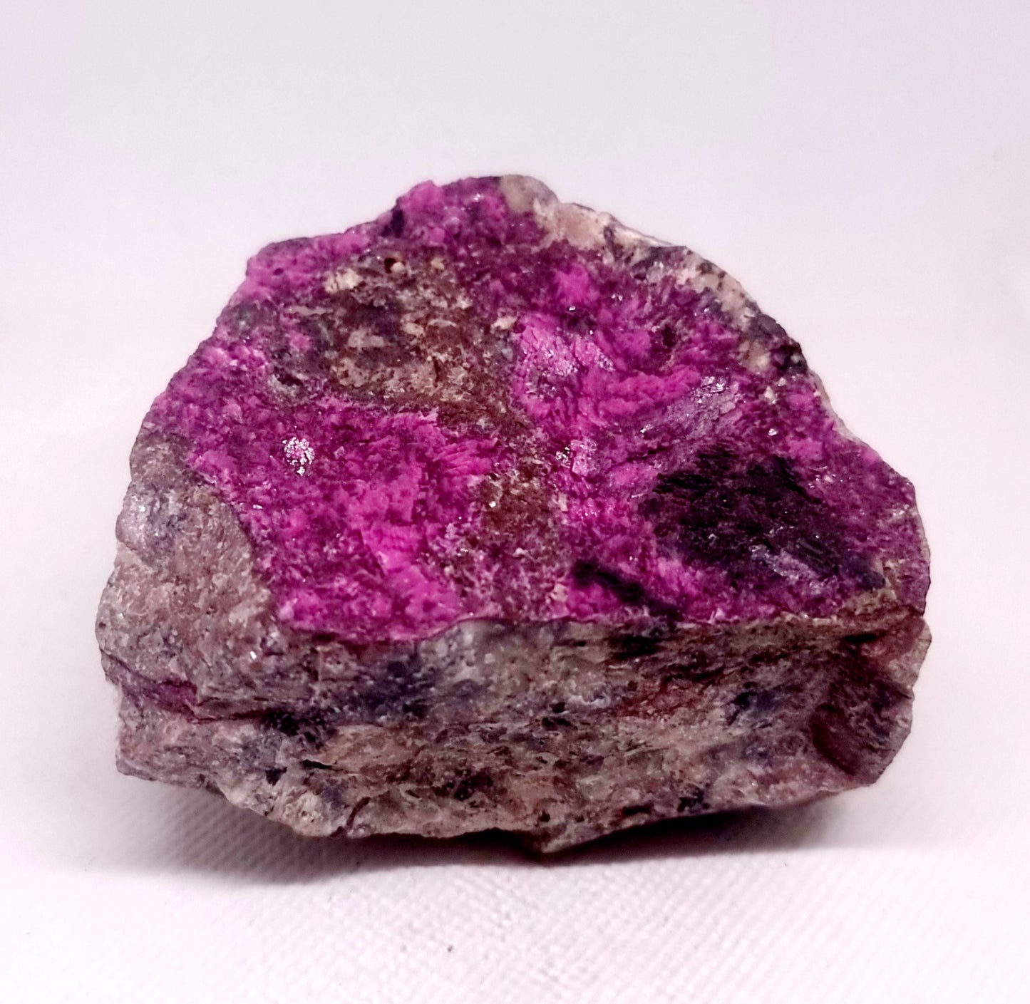 BRIGHT PINK SALROSE COBALTOAN DOLOMITE 538 g - SELF LOVE