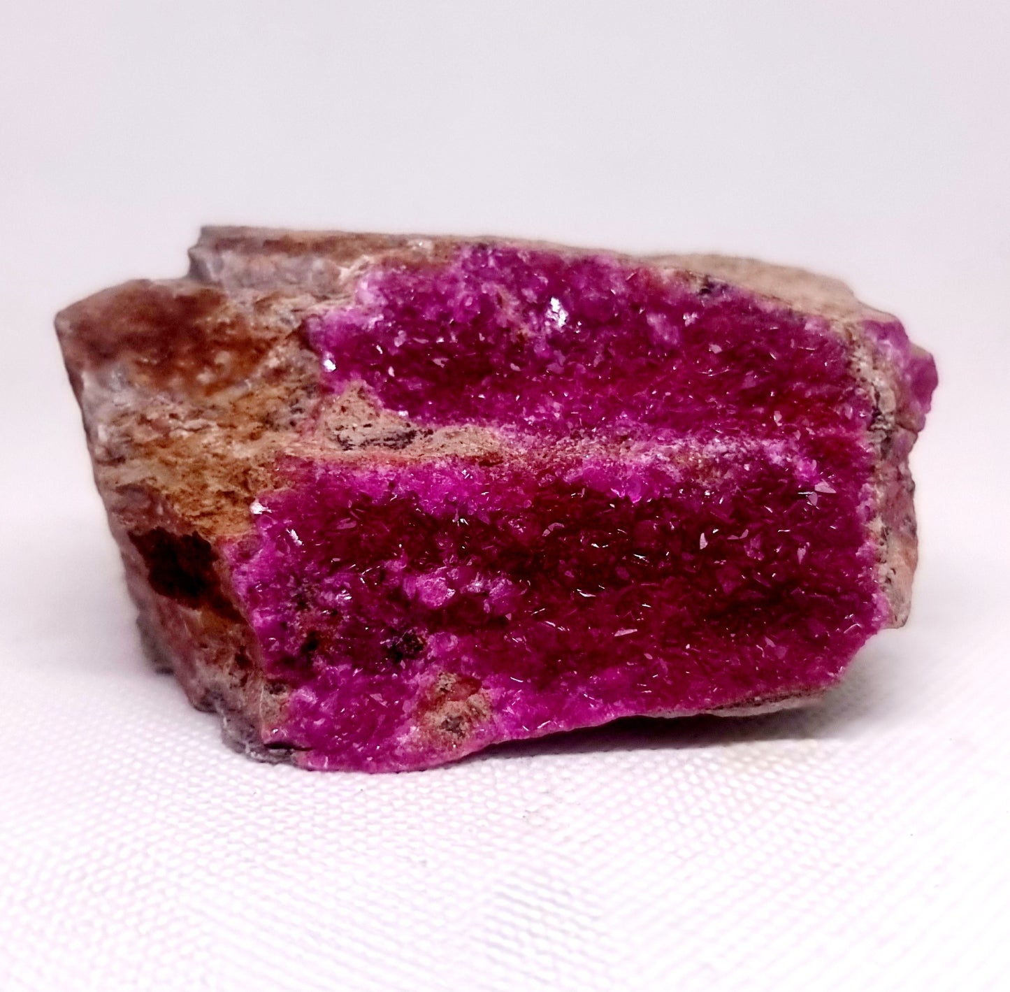 BRIGHT PINK SALROSE COBALTOAN DOLOMITE 309 g - SELF LOVE