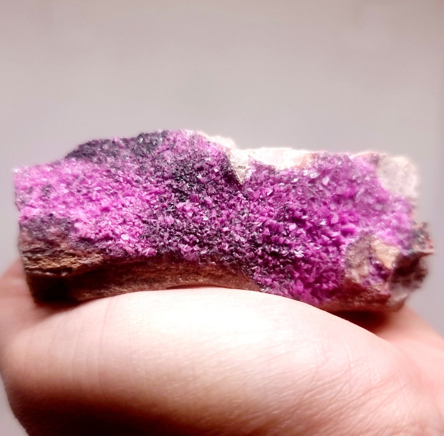 BRIGHT PINK SALROSE COBALTOAN DOLOMITE 239 g - SELF LOVE