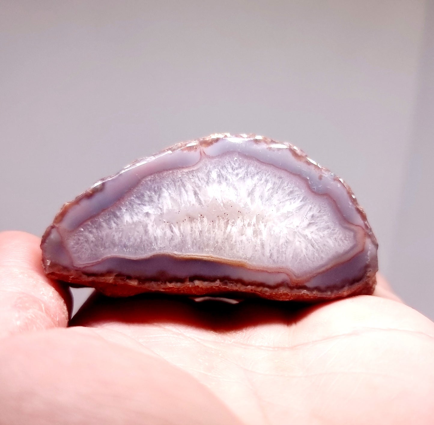 POLISHED RED SASHE RIVER AGATE FREE FORM 113 g - GROUNDING