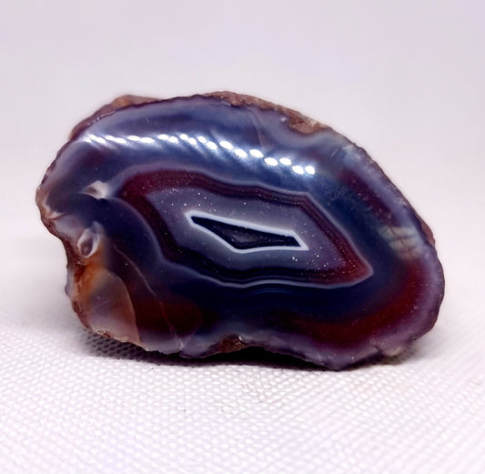 POLISHED RED SASHE RIVER AGATE FREE FORM 179 g - GROUNDING