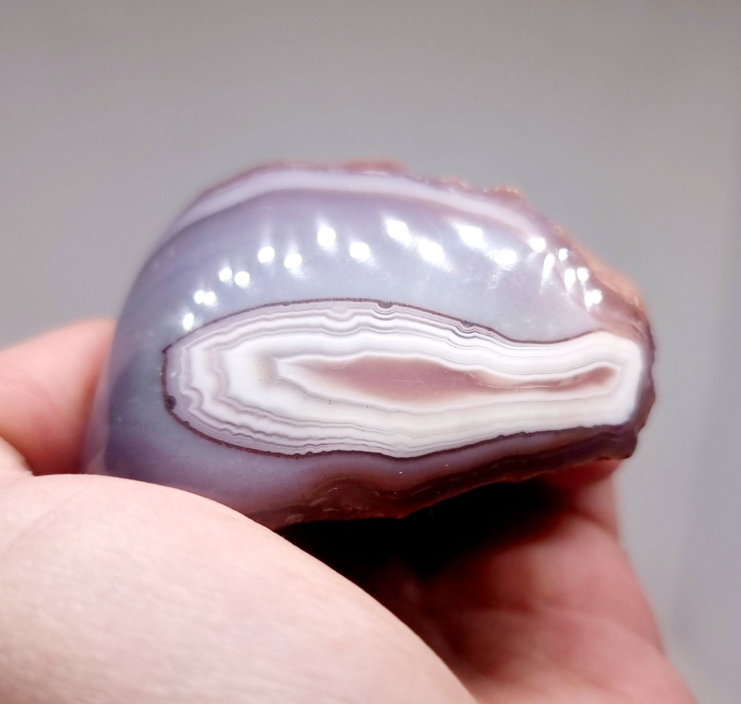 POLISHED RED SASHE RIVER AGATE FREE FORM 118 g - GROUNDING