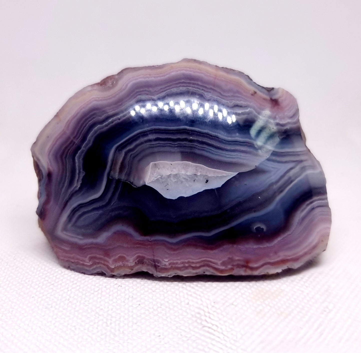 POLISHED RED SASHE RIVER AGATE FREE FORM 256 g - GROUNDING