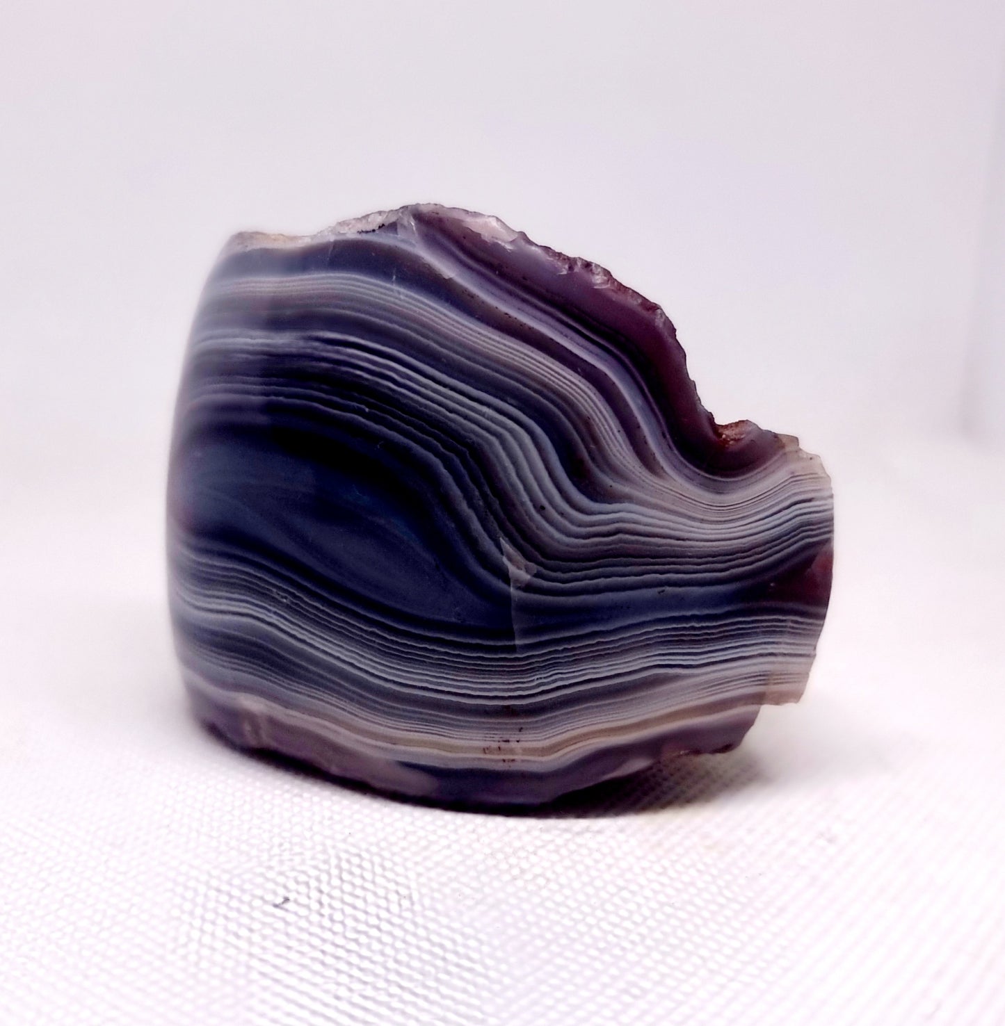 POLISHED RED SASHE RIVER AGATE FREE FORM 266 g - GROUNDING