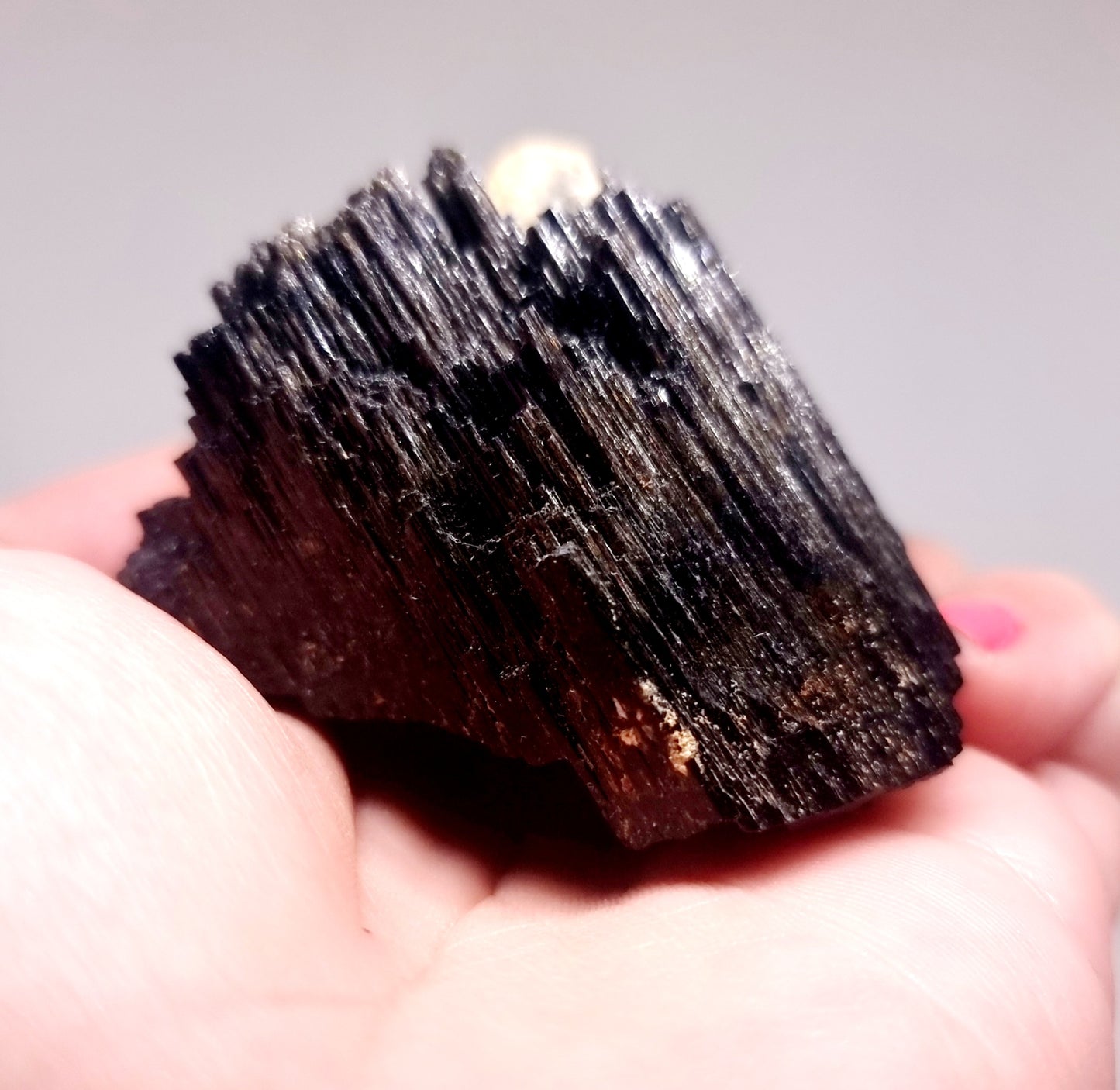 BLACK SCHORL TOURMALINE SPECIMEN 117 g - SHAMANIC PROTECTION