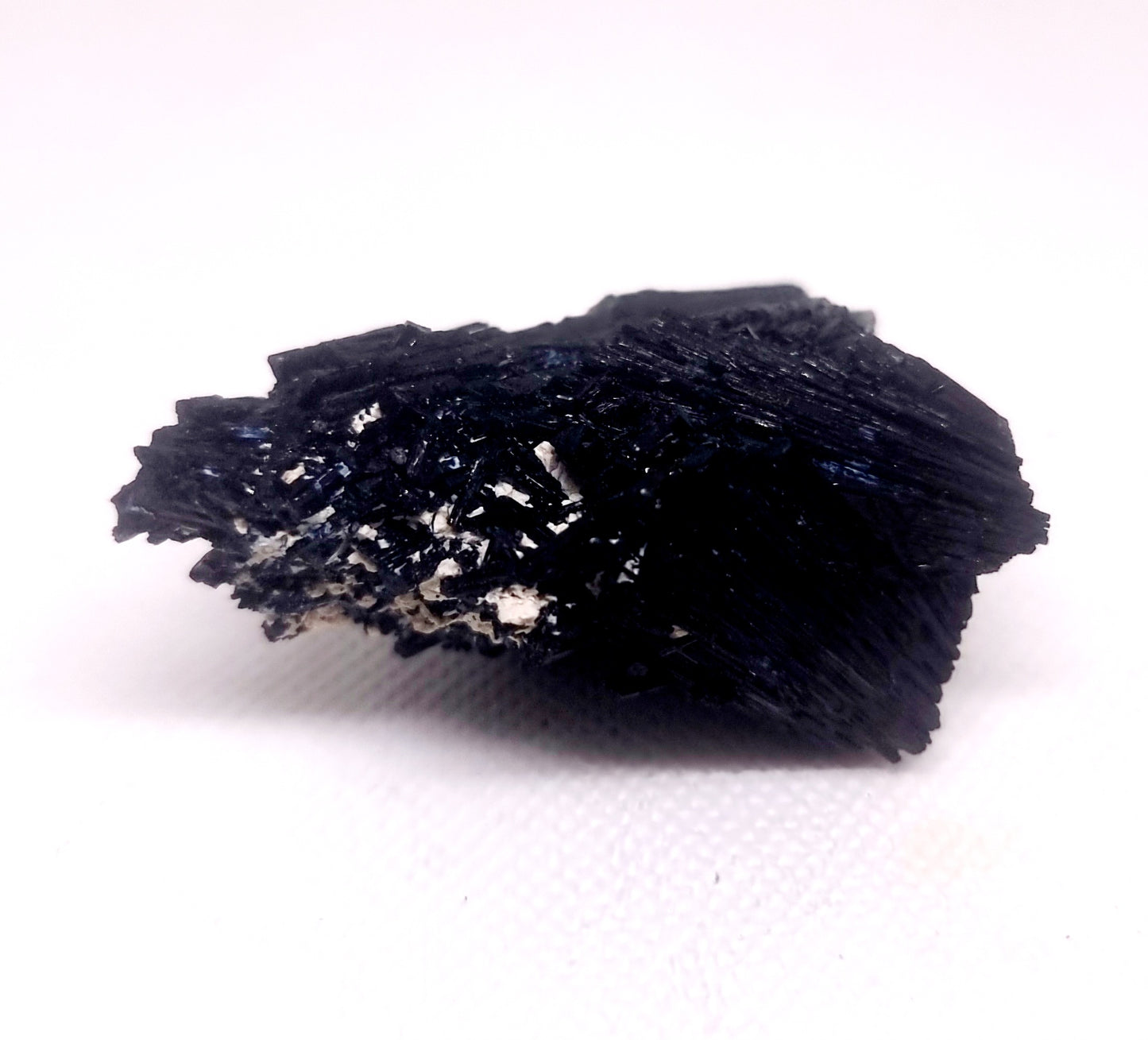 BLACK SCHORL TOURMALINE SPECIMEN 82 g - SHAMANIC PROTECTION