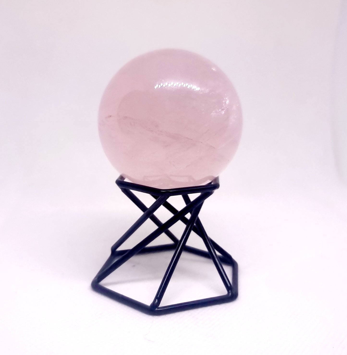 ROSE QUARTZ WITH STAR ASTERISM POLISHED SPHERE 5 cm ( 205 g )- LOVE