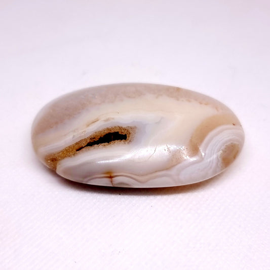BANDED AGATE POLISHED PALM STONE 70 g - AURA PROTECTION