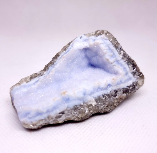 BLUE LACE AGATE GEODE 96 g - SERENITY, COMMUNICATION & INNER CALM