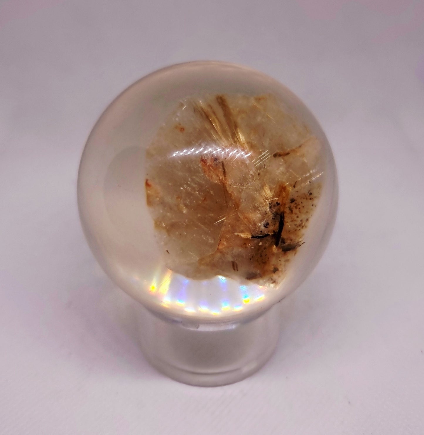 GOLDEN RUTILE QUARTZ IN A RESIN SPHERE 6 cm (179 g)  - INTUITION