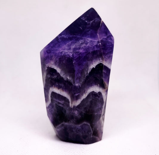 CHEVRON AMETHYST POLISHED TOWER 11.5 cm ( 432 g ) - INTUITION