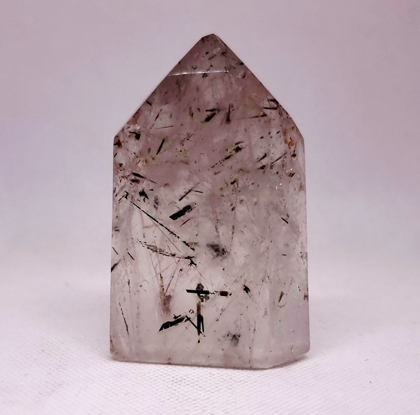 RUTILATED QUARTZ TOWER 8 cm - INTUITION & MANIFESTATION