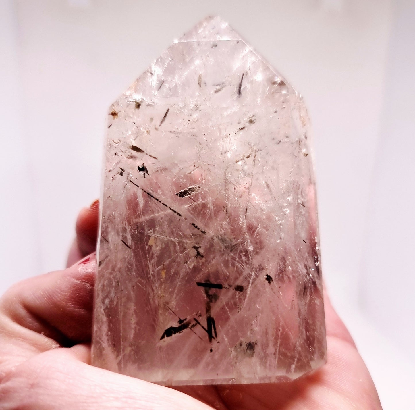 RUTILATED QUARTZ TOWER 8 cm - INTUITION & MANIFESTATION