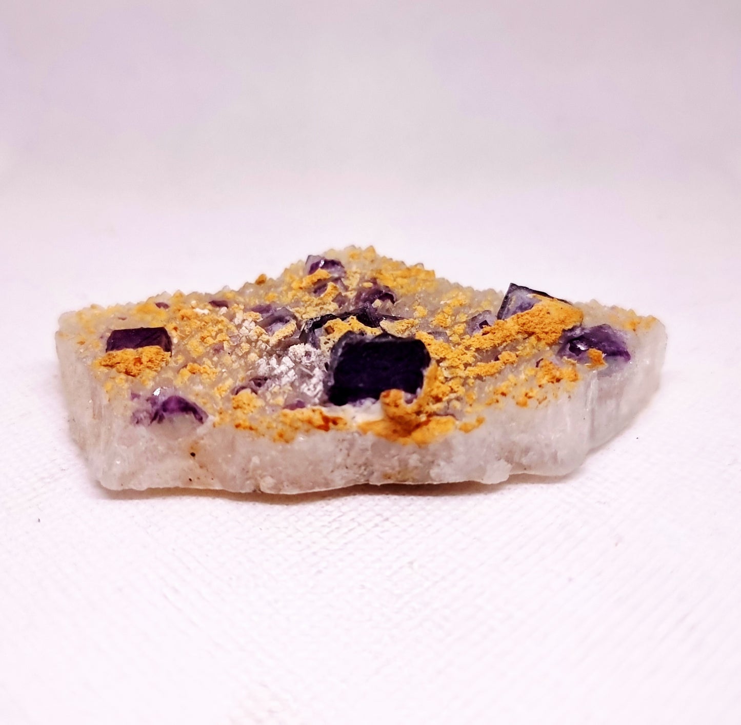 PURPLE CUBIC FLUORITE SPECIMEN 102 g - CLARITY & ENERGY