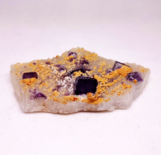 PURPLE CUBIC FLUORITE SPECIMEN 102 g - CLARITY & ENERGY