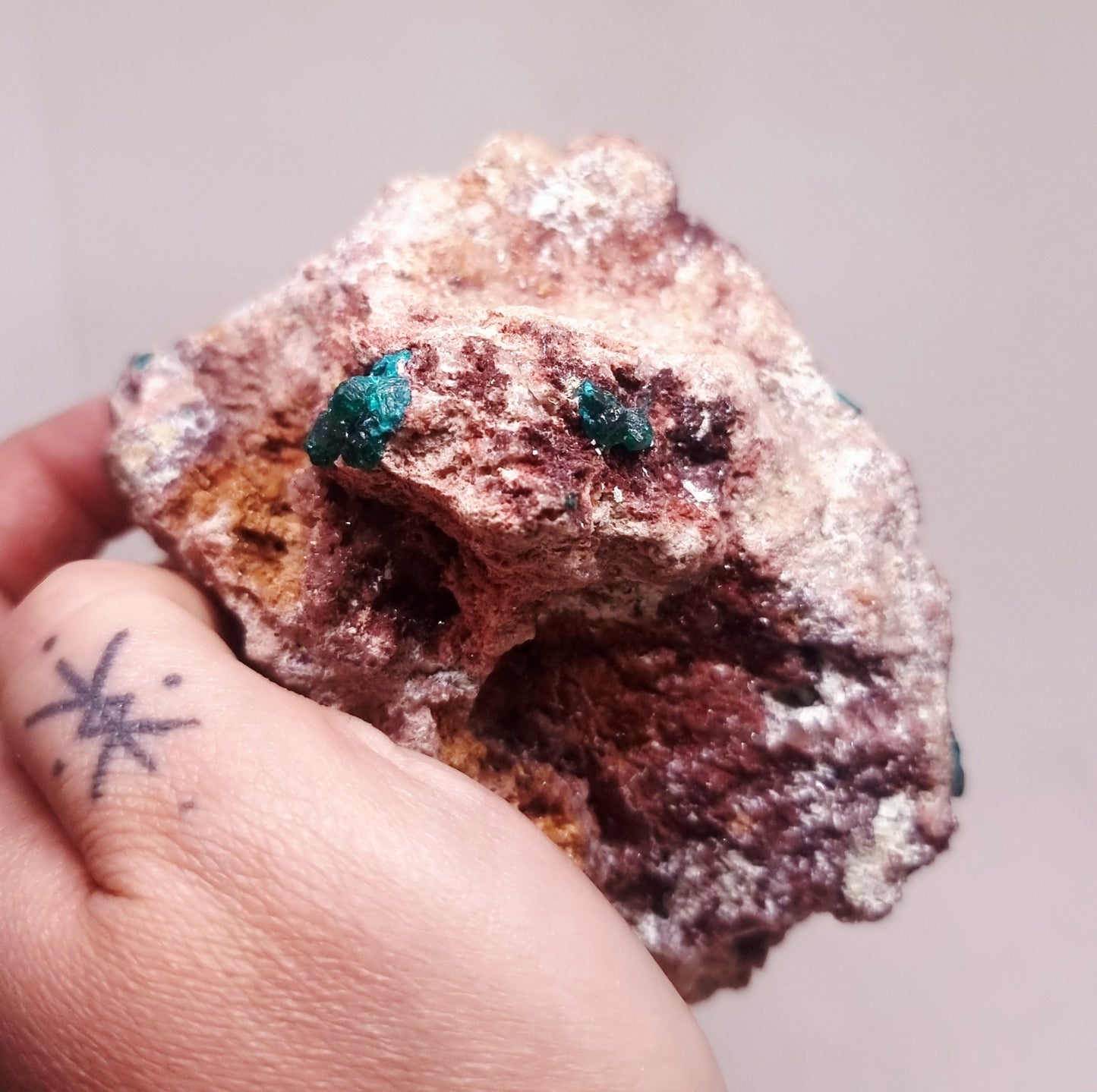 DIOPTASE ON DOLOMITE SPECIMEN (545 g) - EMOTIONAL HEALING