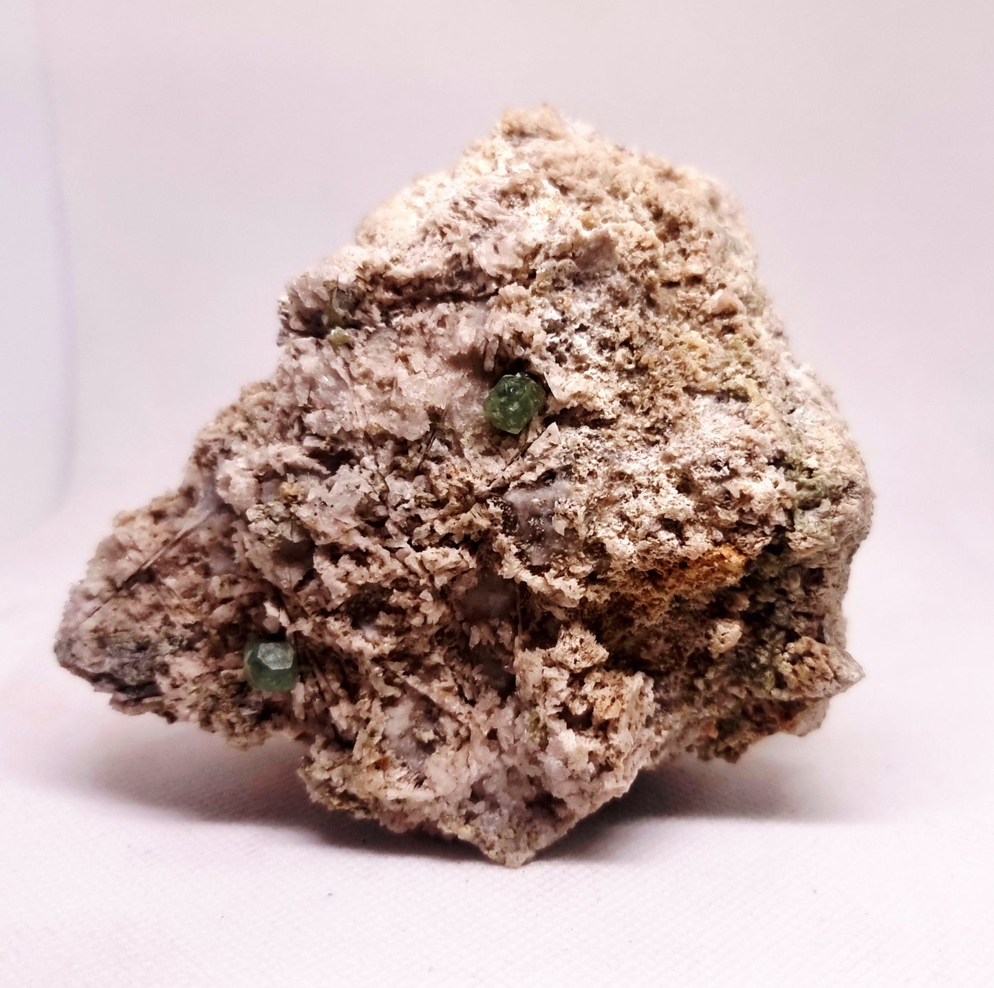 RARE GREEN DEMANTOID GARNET MATRIX SPECIMEN 549 g - LOVE & CREATIVITY