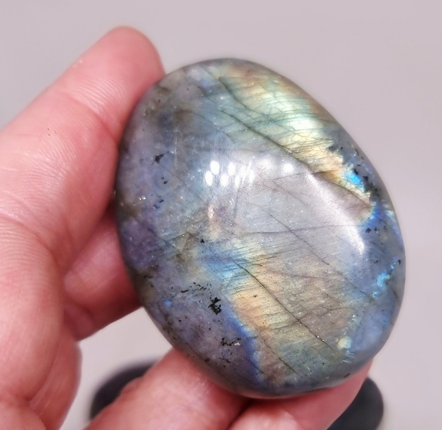 LABRADORITE FLASHY GREEN & BLUE PALM STONES - CLAIRVOYANCE