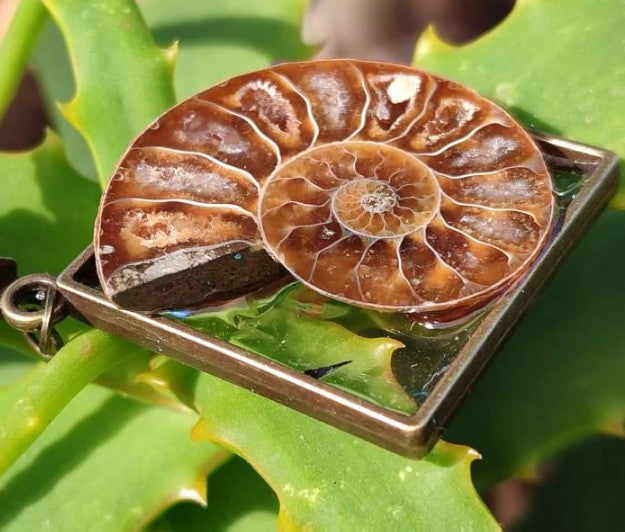 AMMONITE HANDCRAFTED NECKLACE - ANCIENT WISDOM