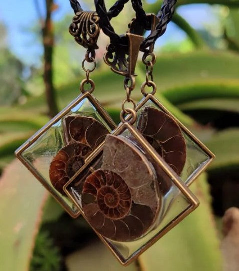 AMMONITE HANDCRAFTED NECKLACE - ANCIENT WISDOM
