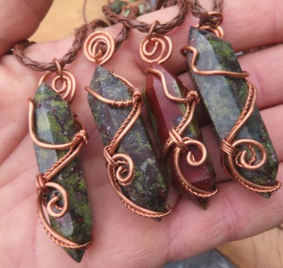 BLOODSTONE DOUBLE TERMINATED COPPER WIRE WRAPPED NECKLACE