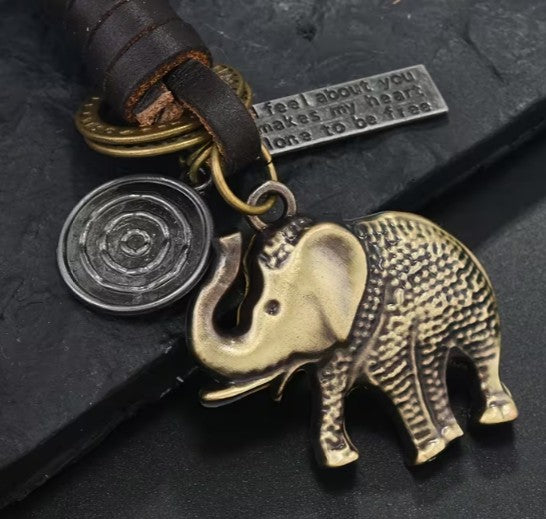 LUCKY ELEPHANT KEYCHAIN