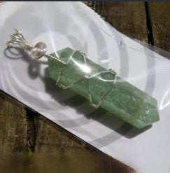 DOUBLE TERMINATED GREEN AVENTURINE PENDANT - GOOD LUCK